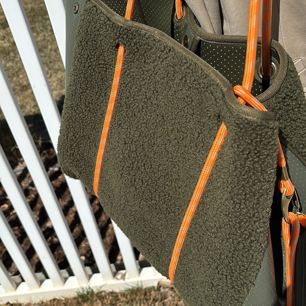 Anthropologie Green Faux Sheepskin Large Tote, with Pouch - Picture 7 of 9